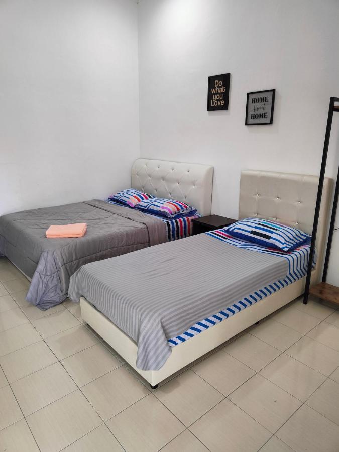 Laman Hanaz Pantai Cenang  Room photo